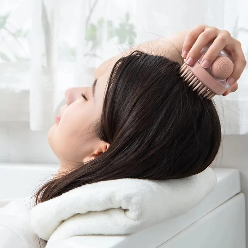 Pet Bath Brush with Shampoo Dispenser